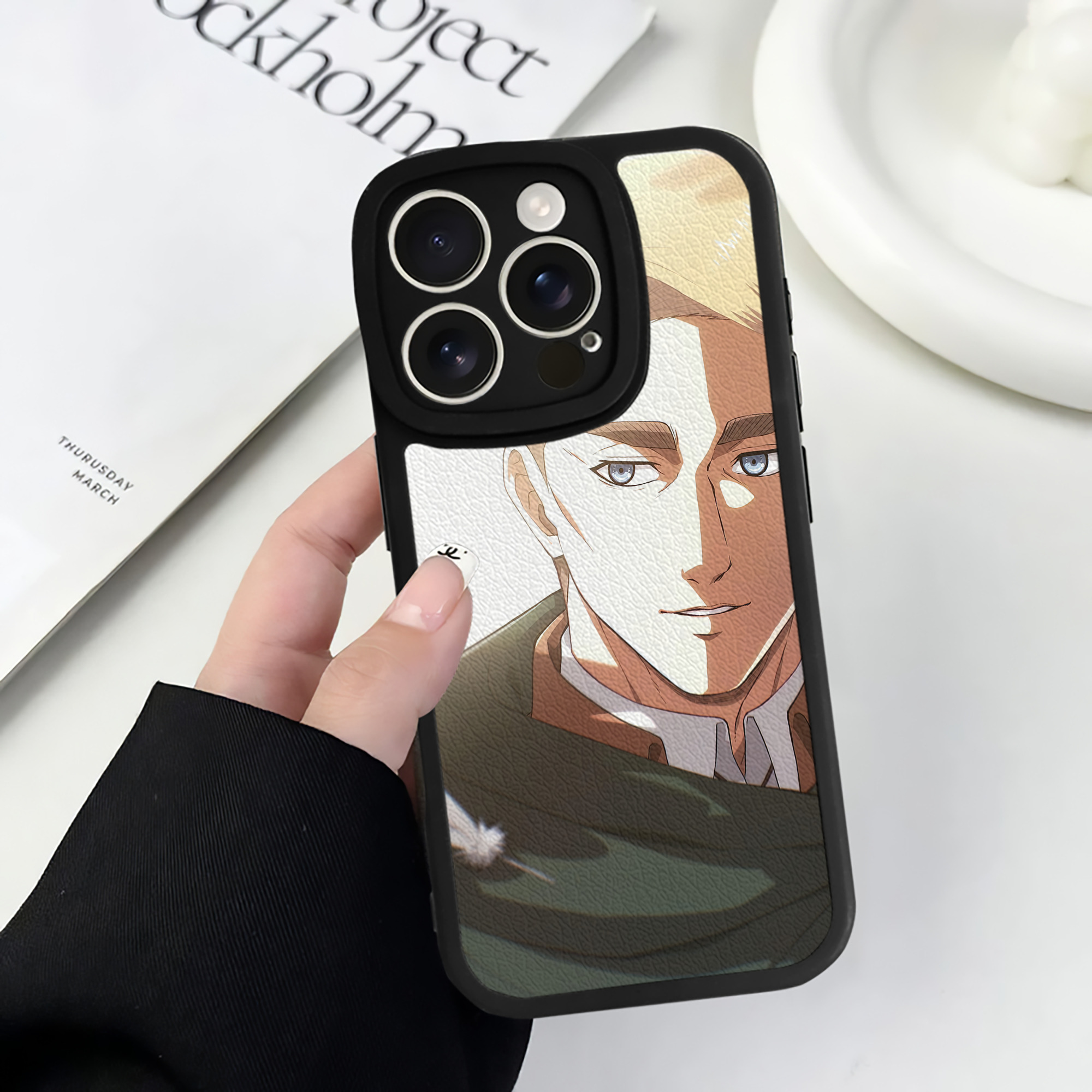 （画像用） 進撃の巨人 Attack on Titan 【iPhone 16シリーズ対応】シリコンスマホケース（レザー調） 材質：シリコン